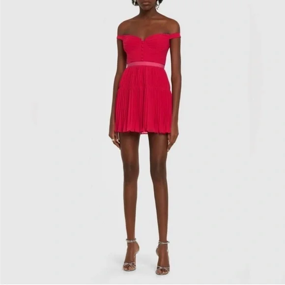 NWT Self-Portrait Off Shoulder Chiffon Mini Dress in Redsize UK 8 / US 4